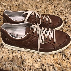 Mephisto Rodrigo Size 8.5 Brown
